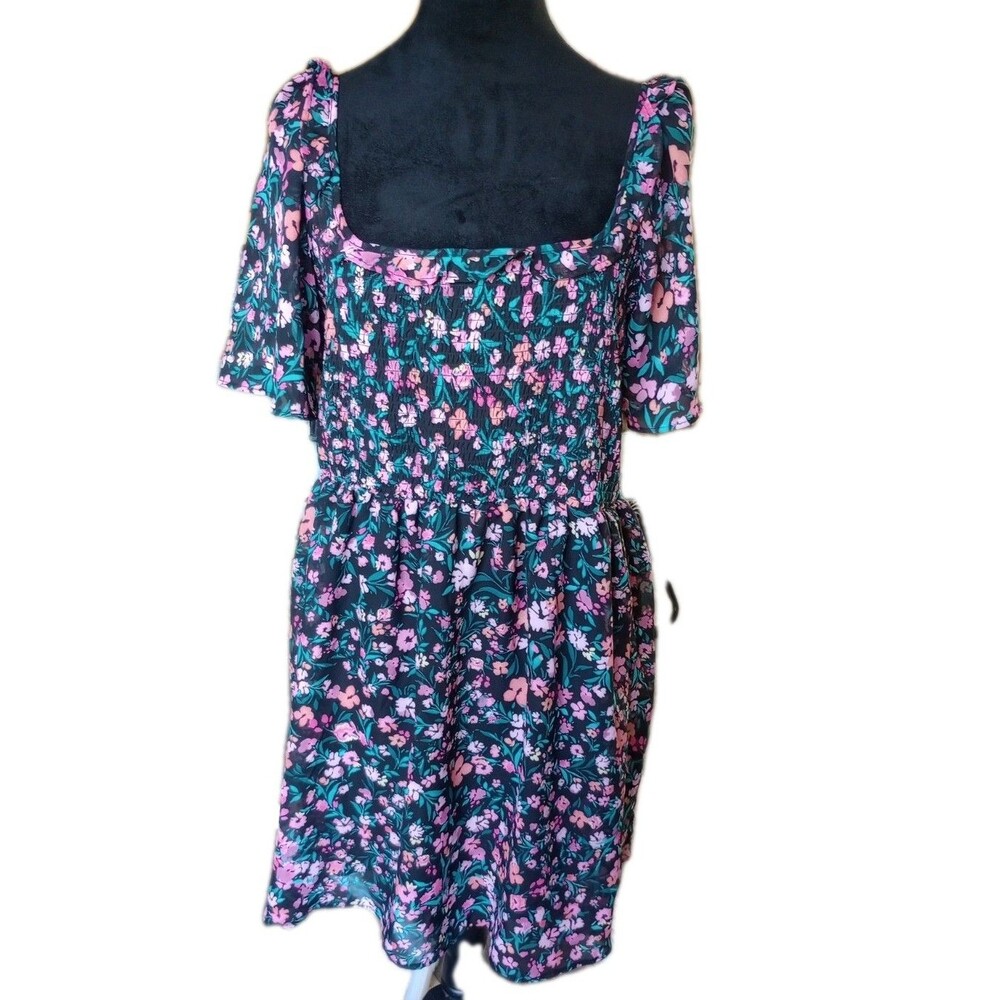 BCBG Paris Women's XL Black Floral Smocked Mini Dress